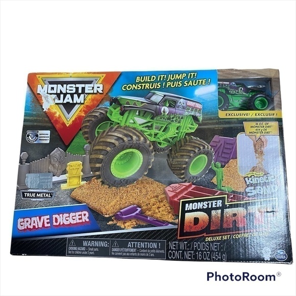 Monster Jam Kinetic Sand Grave Digger Deluxe Set NEW Kids Toy Car Play Set - Picture 1 of 7